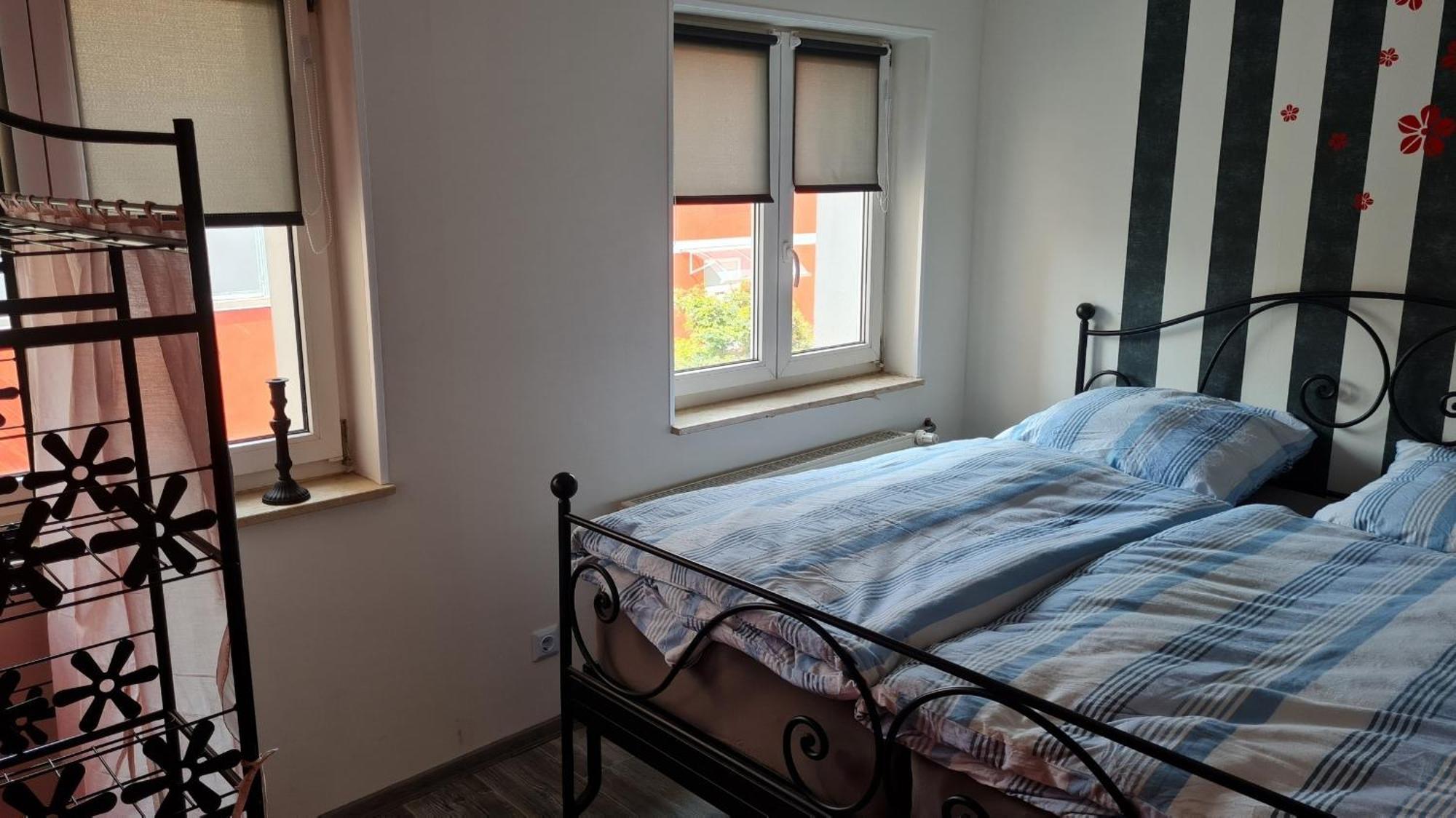 Ferienwohnung Mit Individueller Ausstattung - Jedes Zimmer Ist Anders Erfurt Exterior photo